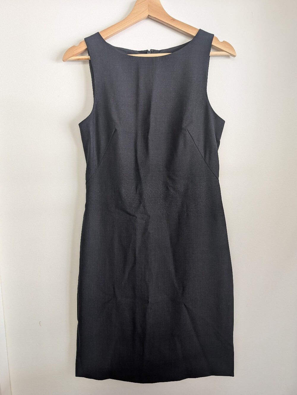 Theory 4 Sheath Dress Fitted Stretch Wool Charcoal Grey Tailored Office Formal